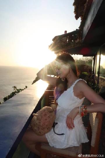 身份是譚凱琪家姐?!(圖片來源:微博@譚凱欣NICOLE)