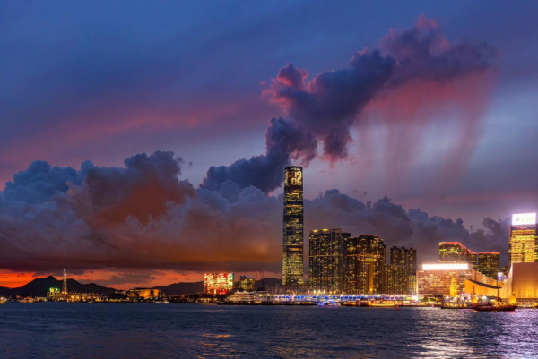 香港驚現真正「紅雨」市民捕捉奇景：天文台拆解罕見現象