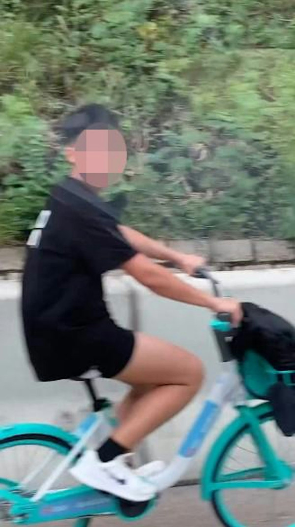 港人一年拼多多購500多件貨 反省「一半都用唔著」引熱議 網民：拼多多提供情緒價值