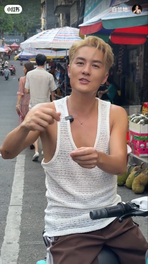 何超蓮前度男友被捕獲內地擺檔賣水果！男神變街坊親民互動反差大︰好貼地