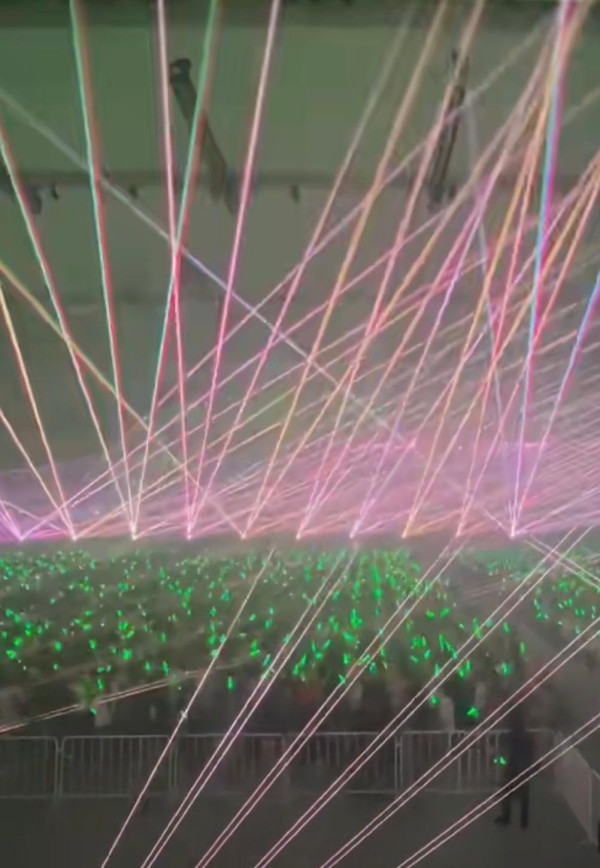 8內地客非法來港做攝影化妝師 小編搵小紅書服務低至$80 另有港人被捕