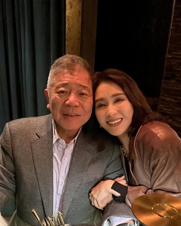 黎姿李嘉欣攜老公豪門飯局聚會合照曝光  4對億萬夫婦位位都來頭猛料身家過百億！