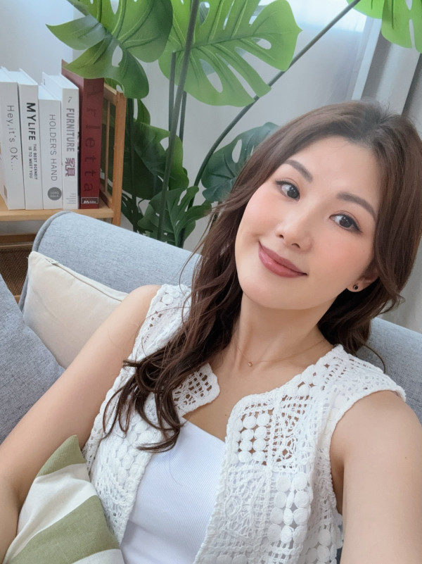 TVB小花旅行泳裝上陣勁火辣 曬驕人上圍長腿！餅印索妹選過港姐 