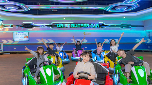 歡樂天地旗艦店登陸灣仔合和商場！全港首個VR電單車/奇幻冰雪樂園 開幕代幣優惠