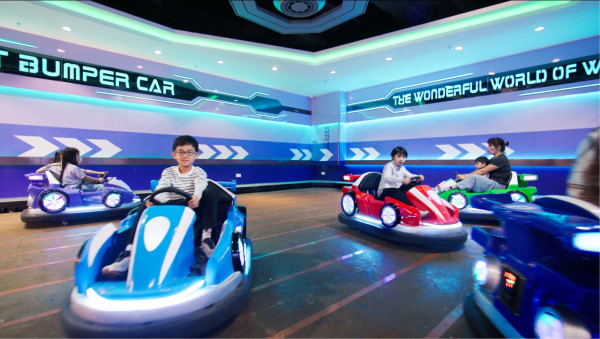 歡樂天地旗艦店登陸灣仔合和商場！全港首個VR電單車/奇幻冰雪樂園 開幕代幣優惠