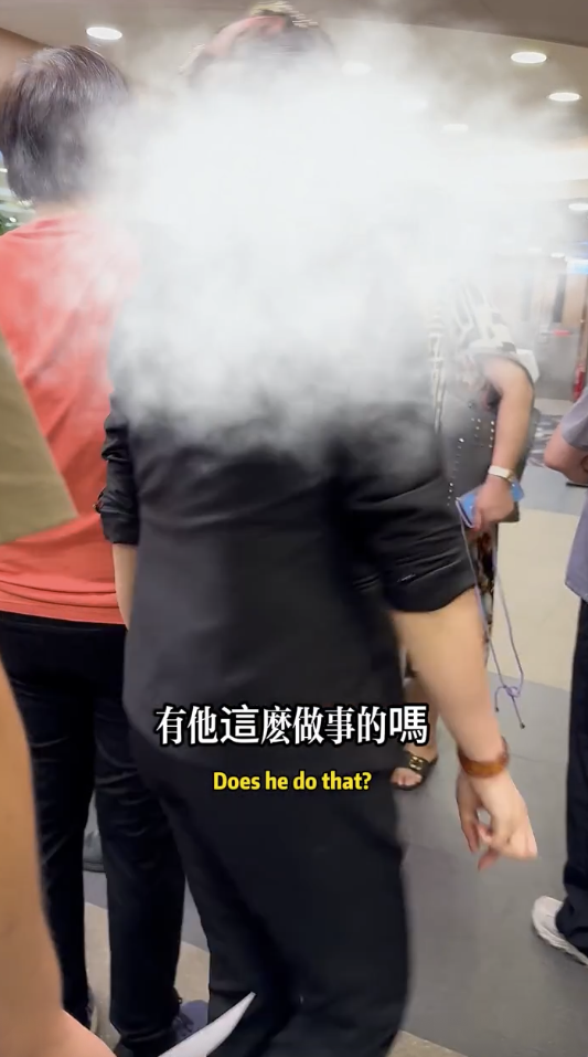 期間，香港夫妻更目睹其他食客與店員爭執。圖片來源：小紅書