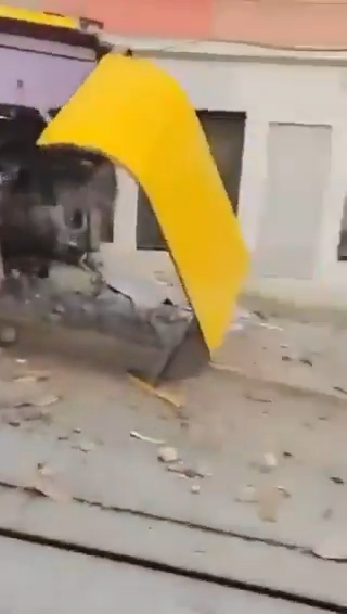 葡萄牙百年纜車出軌直撞大樓 葡萄牙百年纜車出軌直撞大樓