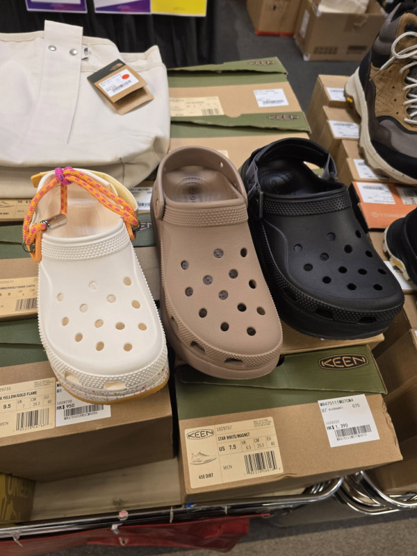 尖沙咀海港城開倉低至1折！$99起買Timberland/Keen/Champion/MERRELL！手袋/揹袋/香水最平$50