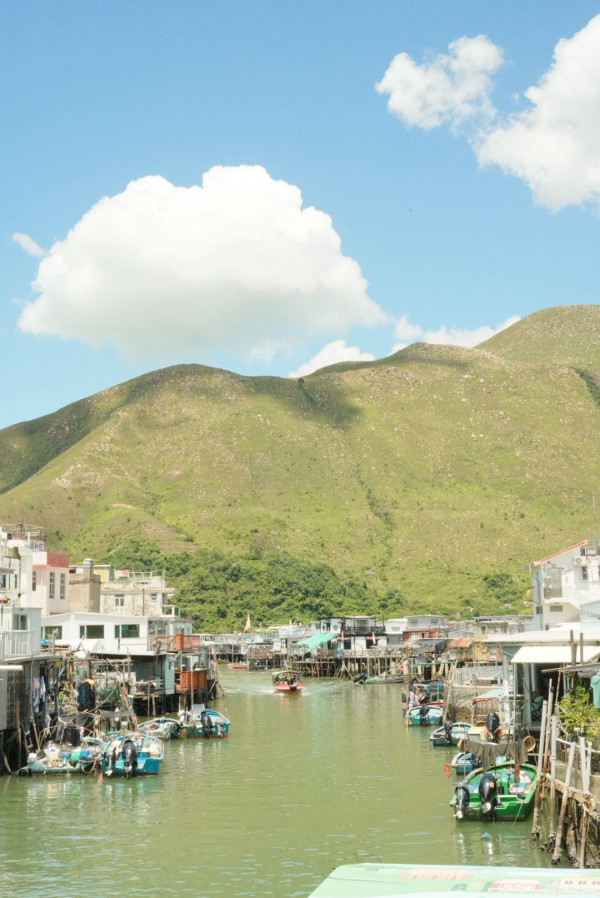 影相必去！香港8個隱藏打卡位推介2025浪漫湖景+海邊純白教堂 (附地址及交通方法)