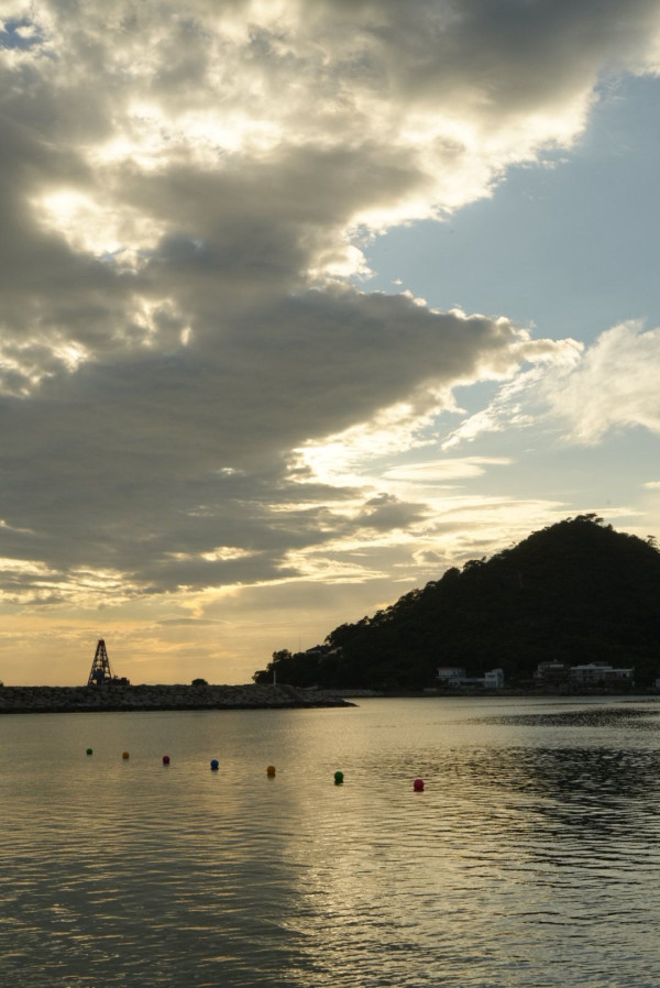 影相必去！香港8個隱藏打卡位推介2025浪漫湖景+海邊純白教堂 (附地址及交通方法)