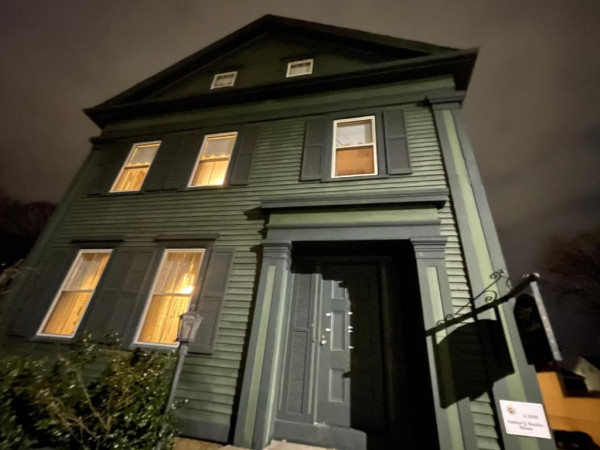 Lizzie Borden Bed & Breakfast Lizzie Borden Bed & Breakfast