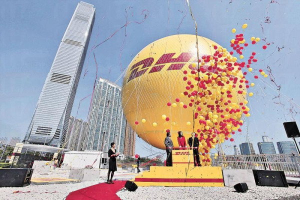2012年海洋公園曾發生氦氣球急墜意外 離地約20米時急墜 5人受傷送院