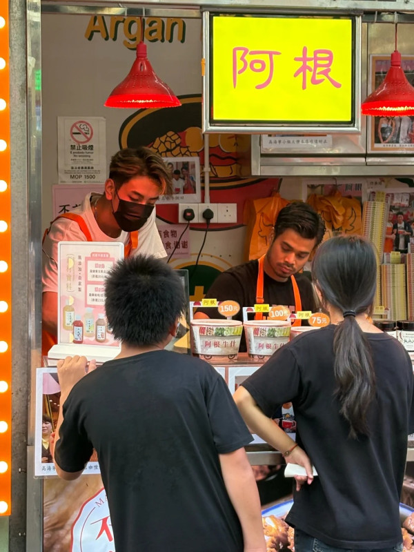 吳卓羲受訪疑突然爆粗「佢X知」影片遭瘋傳 急改口9字補鑊化解粗口烏龍