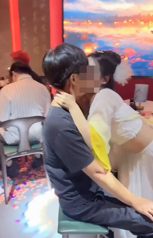 內地酒吧有1特別服務網友起哄！香港網民笑言：啲人好難唔北上… 