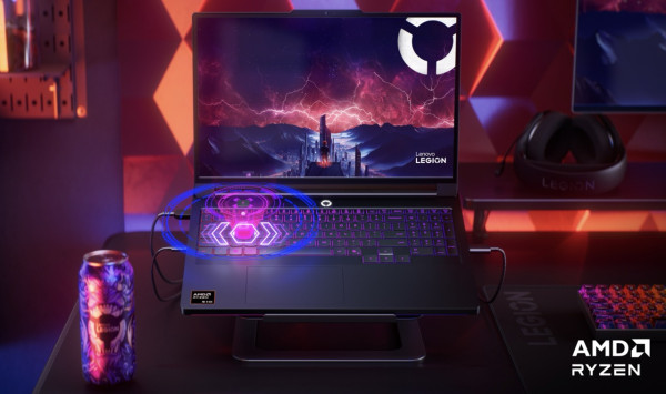 Lenovo Innovation World 2025｜Lenovo Legion Go 2現身 AMD Ryzen Z2 Extreme 加持電量激增打機更爽