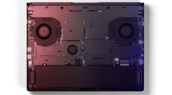 Lenovo Innovation World 2025｜Lenovo Legion Go 2現身 AMD Ryzen Z2 Extreme 加持電量激增打機更爽