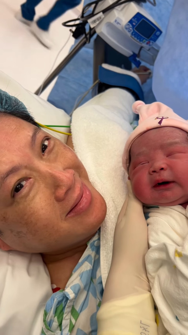 年度回顧｜盤點2025年娛樂圈16位新手爸媽 TVB模範夫妻結婚7年終報喜！呢位秘密生B最震撼！