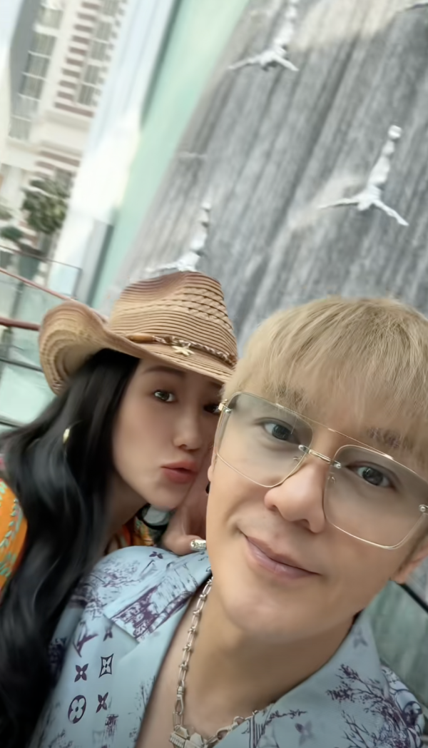 前TVB小生夫婦豪遊杜拜周身名牌放閃!嫩妻5年抱4比堅尼上陣曬超狂身材