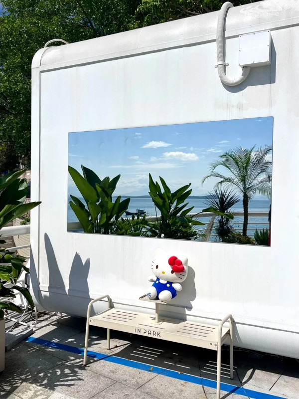 深圳南澳海邊Hello Kitty Cafe絕美打卡玻璃海!歎得意Kitty頭漢堡包附交通