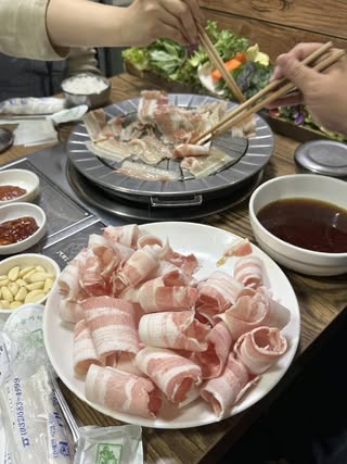 白種元的元祖菜包飯。圖片來源:FB@跟著尼力吃喝玩樂&親子生活 白種元的元祖菜包飯。圖片來源:FB@跟著尼力吃喝玩樂&親子生活