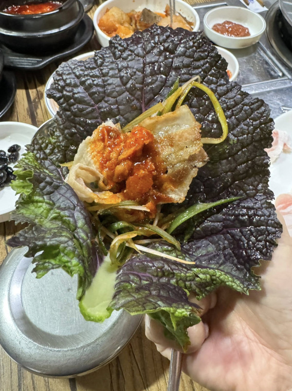 白種元的元祖菜包飯。圖片來源:FB@跟著尼力吃喝玩樂&親子生活 白種元的元祖菜包飯。圖片來源:FB@跟著尼力吃喝玩樂&親子生活