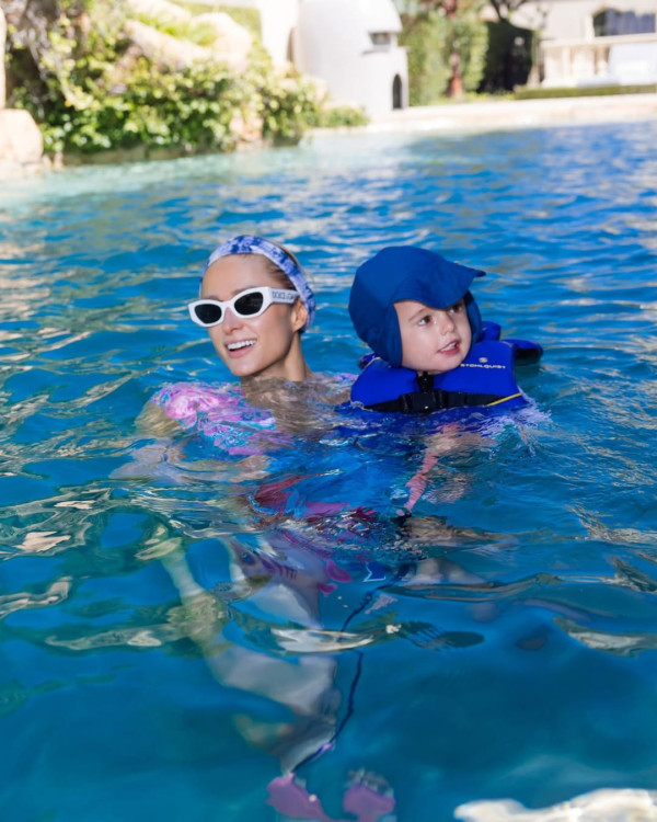 圖片來源：IG@parishilton