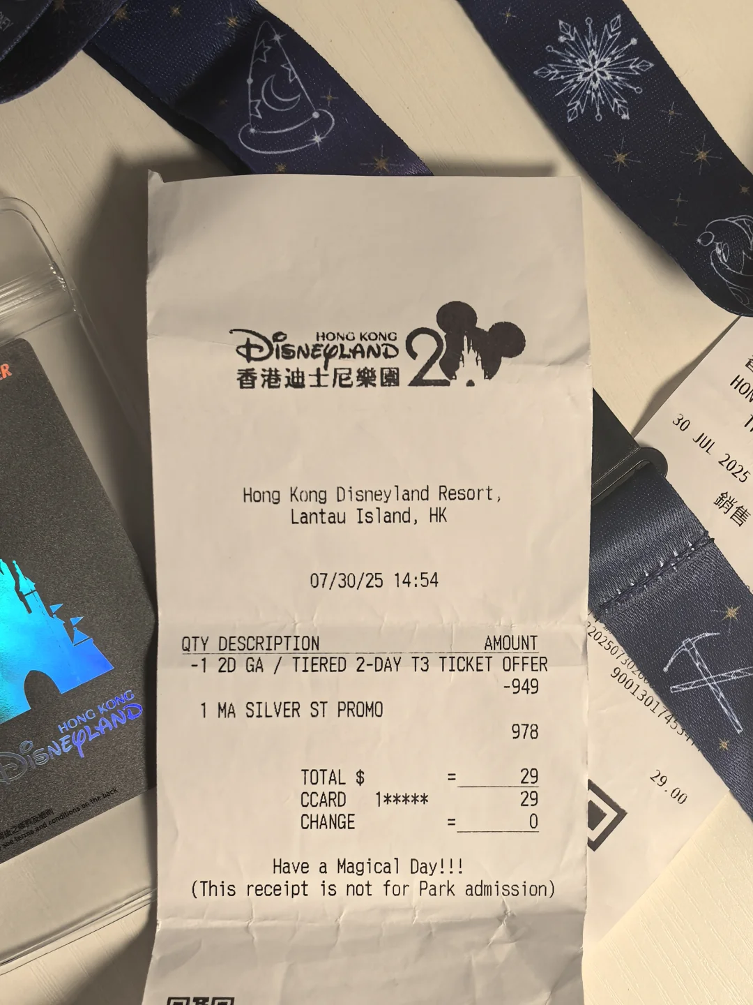 小紅書女實測$29升級迪士尼年卡。圖片來源：小紅書