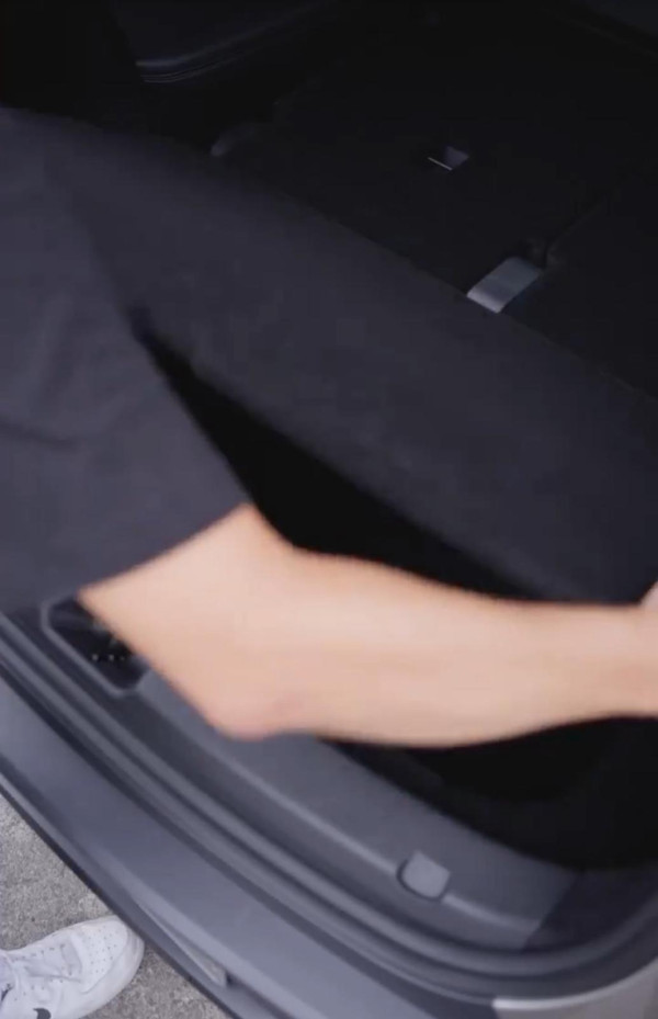 Tesla Model Y L 挑戰「大胃王」最多竟可放XX個行李箱？