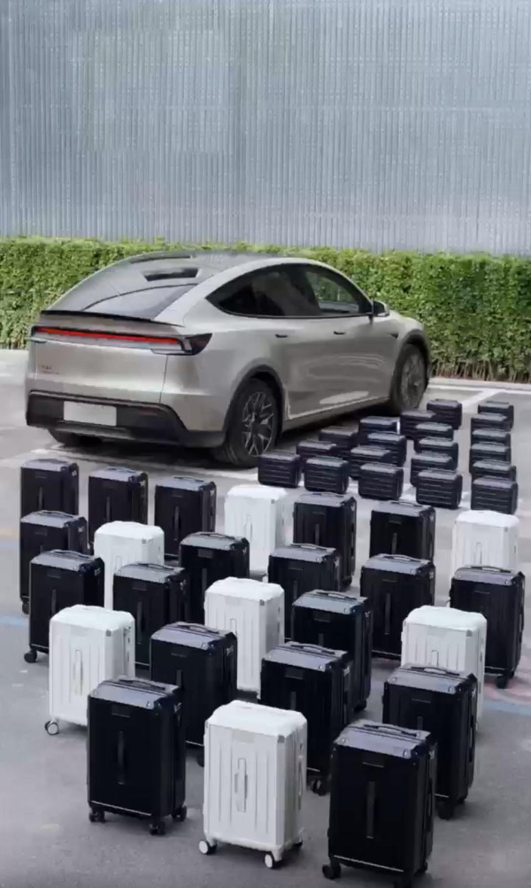 Tesla Model Y L 挑戰「大胃王」最多竟可放XX個行李箱？