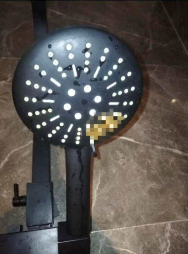 北上注意！內地女住連鎖酒店驚見花灑沾糞 酒店竟提議清洗花灑續住 