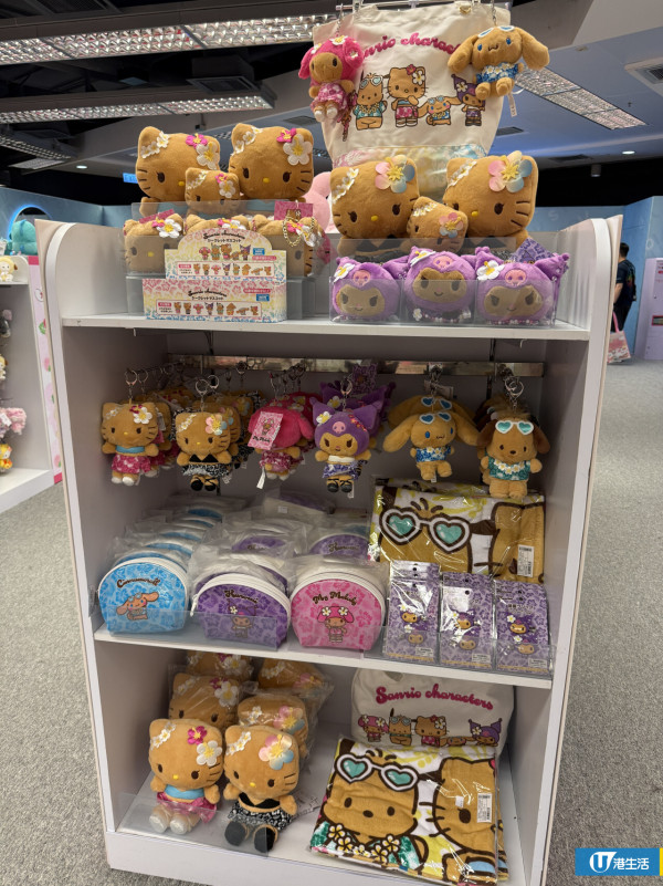 Sanrio《草莓新聞》50週年登陸又一城！客製證件/打卡位/限定公仔周邊/福袋