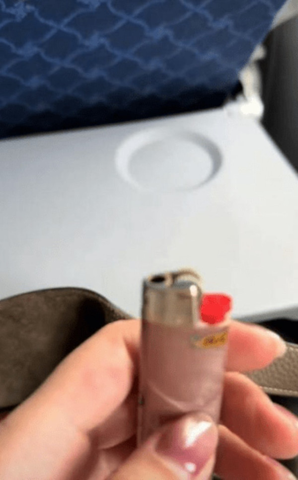內地女炫耀「第N次」帶打火機登機!機艙內點火拍片呃like下場如此