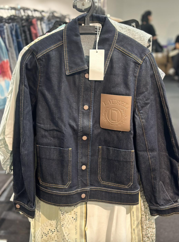銅鑼灣時代廣場開倉低至1折！$199起買 DSQUARED2/Laurel/Marc Jacobs/Versace！牛仔褲/T恤/運動鞋/太陽眼鏡/袋款/山羊絨披肩