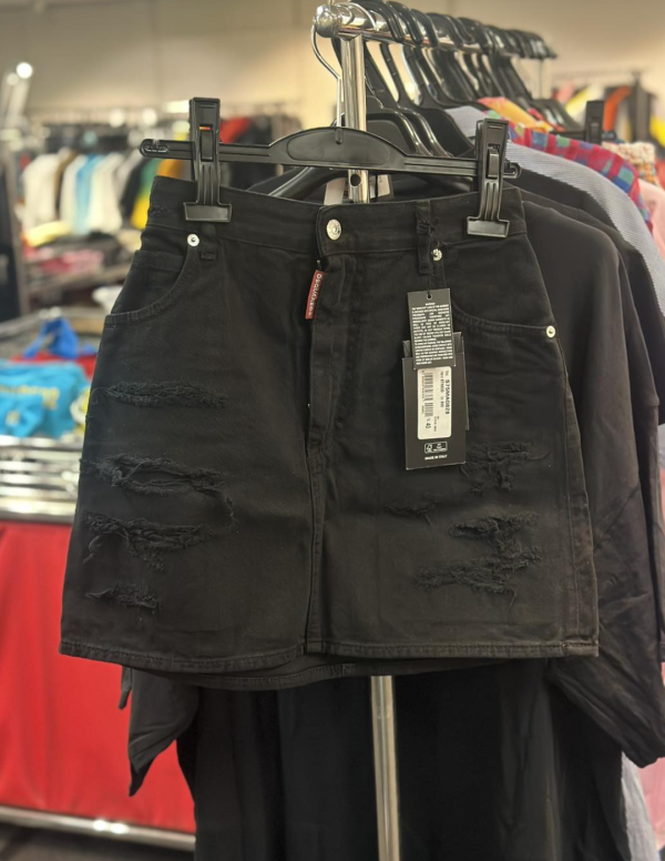 銅鑼灣時代廣場開倉低至1折！$199起買 DSQUARED2/Laurel/Marc Jacobs/Versace！牛仔褲/T恤/運動鞋/太陽眼鏡/袋款/山羊絨披肩