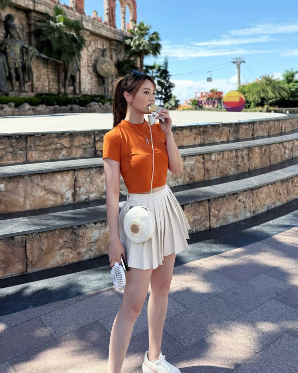 前港姐冠軍秘戀富二代外遊洩蜜好事近？男友視角照片曝光惹「上岸」猜測 