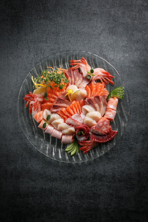 九龍酒店倚窗閣意法主題自助餐！買5送1優惠 人均$333任食磯煮鮑魚、片皮鴨、雪花蟹腳