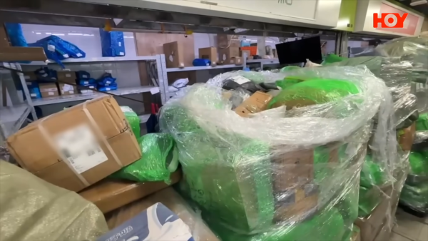 港人網購一物惹禍？直擊自提點衛生惡化慘變「垃圾崗」！員工爆料：每日都臭味熏天