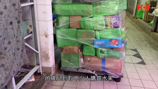 港人網購一物惹禍？直擊自提點衛生惡化慘變「垃圾崗」！員工爆料：每日都臭味熏天