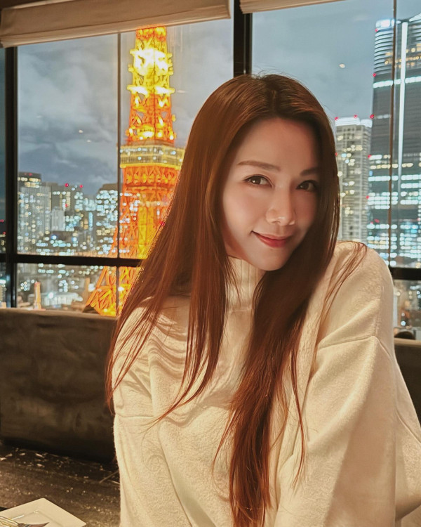 湯洛雯閉關兩個月久違Po靚相近照 美貌升級身形變更苗條驚艷網民：又瘦又美
