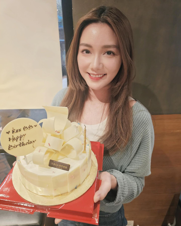 湯洛雯閉關兩個月久違Po靚相近照 美貌升級身形變更苗條驚艷網民：又瘦又美