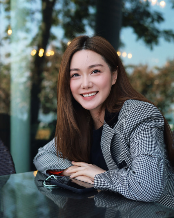 湯洛雯閉關兩個月久違Po靚相近照 美貌升級身形變更苗條驚艷網民：又瘦又美
