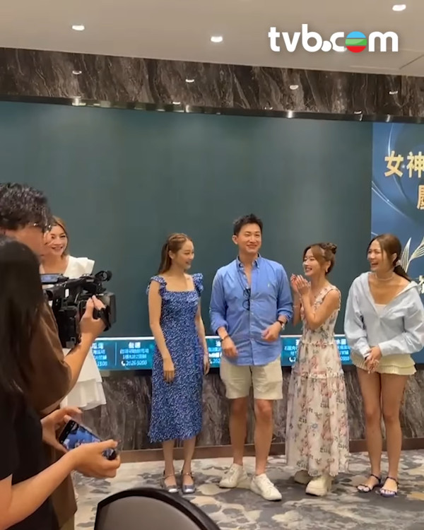 女神配對計劃｜葉蒨文GM場外繼續錫錫影片流出 啄木鳥式瘋狂錫上癮惹全場起哄