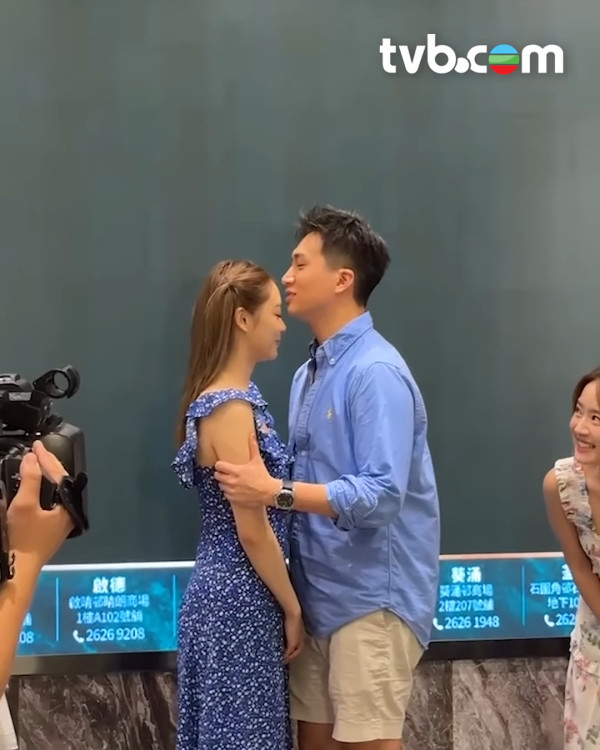女神配對計劃｜葉蒨文GM場外繼續錫錫影片流出 啄木鳥式瘋狂錫上癮惹全場起哄