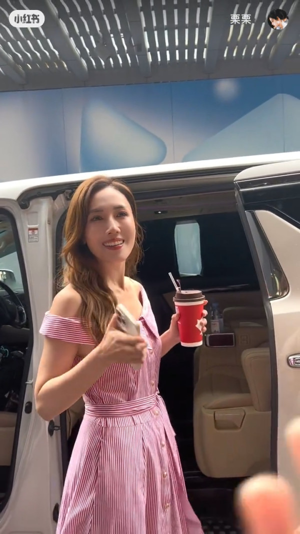 李施嬅生圖流出超驚艷網民讚高智感美貌 一舉動揭私下真實人品惹熱議