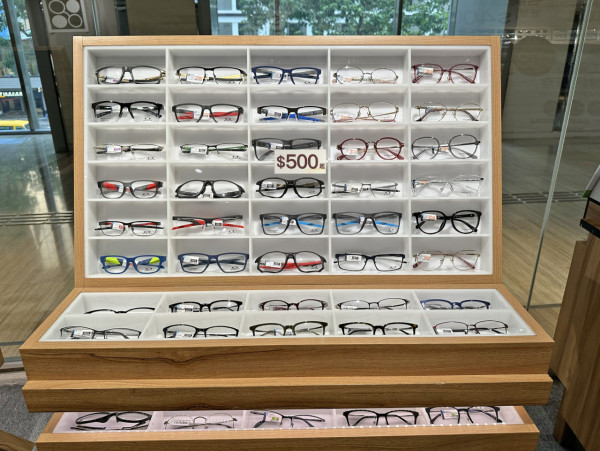 眼鏡88季度開倉低至$100！名牌太陽眼鏡/鏡架/鏡片 BURBERRY/COACH/GUCCI/YSL任揀！