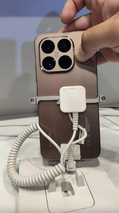 小米 15T 香港零售商爆定價 1TB+5x Leica 鏡+大電只售這價格