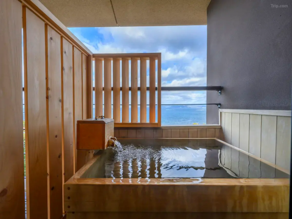 圖片來源:MiYo的日常@小紅書、不太自律打工人@小紅書、落星田睡覺呼嚕嚕@小紅書、Agoda、草津溫泉旅遊協會