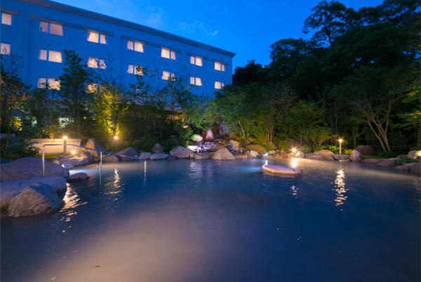 圖片來源:MiYo的日常@小紅書、不太自律打工人@小紅書、落星田睡覺呼嚕嚕@小紅書、Agoda、草津溫泉旅遊協會