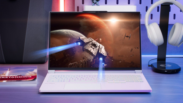 電競旗艦重新定義！Lenovo Legion 7i (16", Gen 10) 頂尖效能與極致便攜完美結合