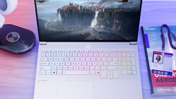 電競旗艦重新定義！Lenovo Legion 7i (16", Gen 10) 頂尖效能與極致便攜完美結合